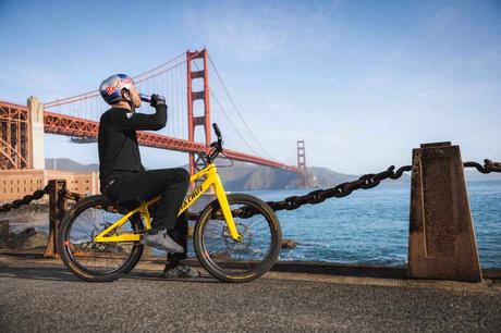 Danny Macaskill sorprende «Dominando» San Francisco a bordo de su Bicicleta