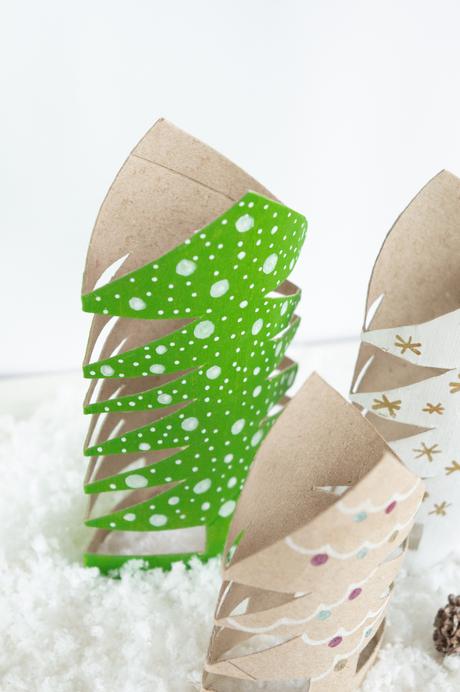 DIY-arbol-navidad-tubo-carton