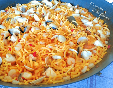 24 RECETAS CON PESCADO Y MARISCO PARA OCASIONES ESPECIALES 24 RECETAS CON PESCADO Y MARISCO PARA OCASIONES ESPECIALES