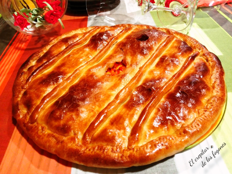 EMPANADA DE ZAMBURIÑAS Y GAMBAS