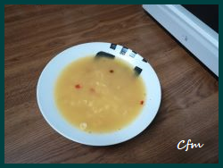 Sopa de conchitas con verduras