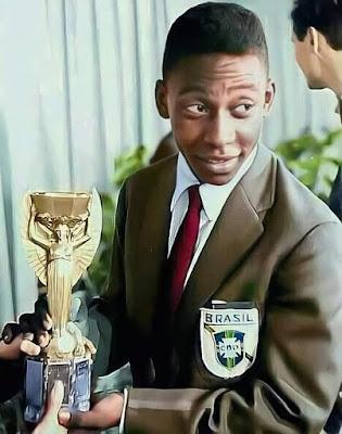 Pele y la Copa Jules Rimet en 1958 Pele y la Copa Jules Rimet en 1958