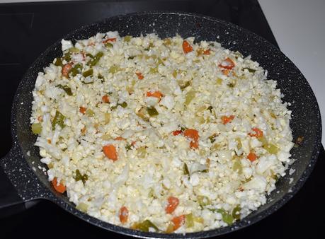 Falso Cuscús con coliflor y verduras Falso Cuscús con coliflor y verduras