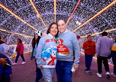 Gobierno Municipal realiza el encendido de árbol en Plaza de las Armas