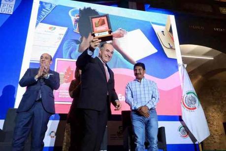 ONU premia al Ayuntamiento de SLP por su programa de impulso al emprendimiento infantil, juvenil y madres de familia