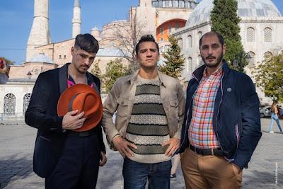 POR LOS PELOS (POR LOS PELOS. UNA HISTORIA DE AUTOESTIMA) (España, 2022) Comedia POR LOS PELOS (POR LOS PELOS. UNA HISTORIA DE AUTOESTIMA) (España, 2022) Comedia