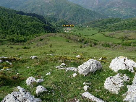 L´Ortigosu-La Cobertoria-La Mozquetona-Peña Escrita (o La Pena la Bizarrera)-Los Veneros