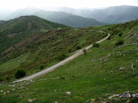 L´Ortigosu-La Cobertoria-La Mozquetona-Peña Escrita (o La Pena la Bizarrera)-Los Veneros
