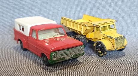 Camión Euclid y camioneta Ford F-100 de los Matchbox de mi infancia Camión Euclid y camioneta Ford F-100 de los Matchbox de mi infancia