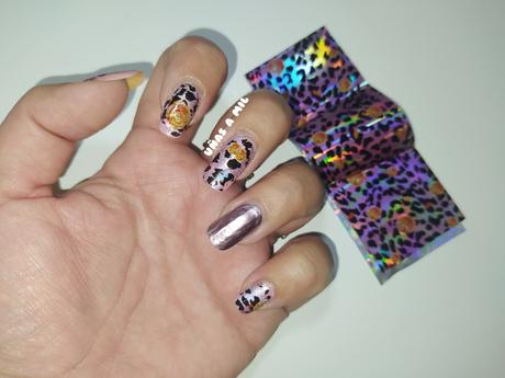 Diseño de uñas con papel foil de animal print