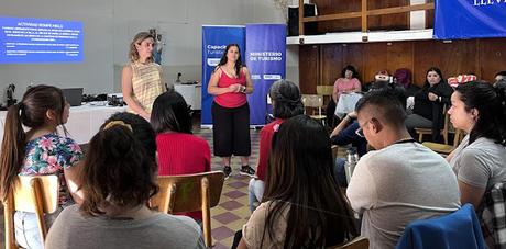 Capacitación turística en Junín de los Andes con presencia de experta de Nación