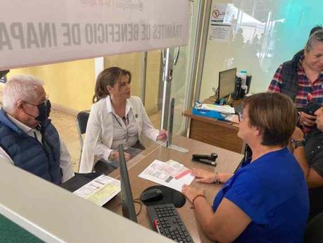 Regidora Ángeles Hermosillo invita a la población vulnerable a que aproveche programa «beneficio 50» del Interapas