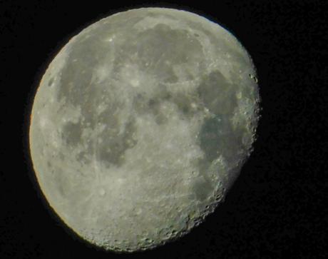 Cromo, cuadro, luna.