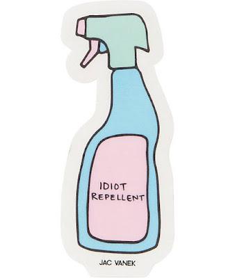 Idiotas con ínfulas