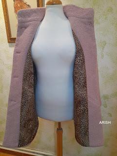 CHAQUETON ROSA DEL CORTE DE ORO