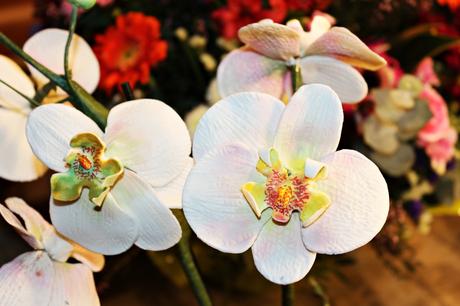 COMO-HACER-UNA-ORQUIDEA-DE-FONDANT-PASO-A-PASO