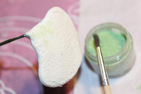 CÓMO HACER UNA ORQUÍDEA MARIPOSA CON FONDANT