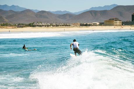 Las 12 mejores cosas para hacer en Todos Santos Surfistas en Playa Los Cerritos
