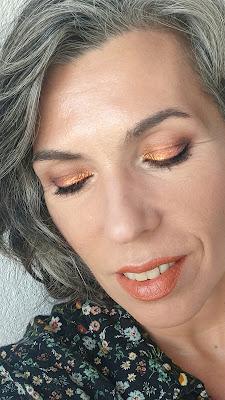 look bronce 02 Sombras líquidas BPerfect: Ideas de maquillajes metalizados para navidad. 14