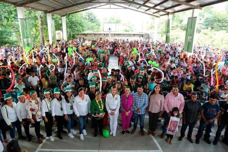 DIF Estatal en esta Navidad entregará más de 25 mil juguetes a niños potosinos DIF Estatal en esta Navidad entregará más de 25 mil juguetes a niños potosinos