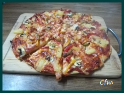 Pizza de pollo y pimientos