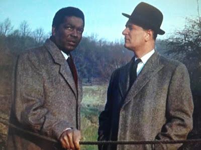 CRIMEN AL ATARDECER (SAPPHIRE) (Gran Bretaña, 1959) Policíaco, Intriga, Social