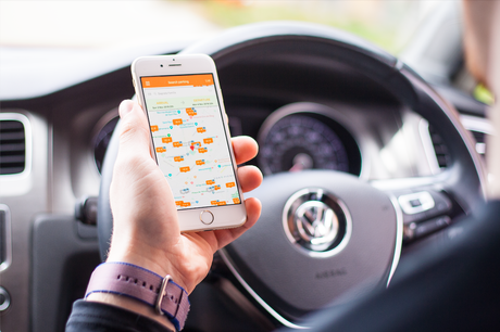 Reservar una plaza de aparcamiento ayuda a reducir la huella de carbono