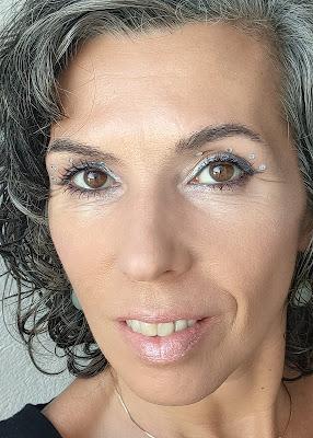 Tendencias de otoño/invierno 2022: Maquillajes con apliques para estas fiestas 03