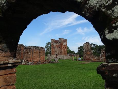 PARAGUAY : LAS MISIONES JESUÍTICAS GUARANÍES