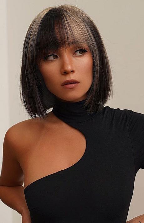 two tone hair color black and blonde, two tone hair color for brunette, two tone hair color, bob haircut with two tone hair color, blonde and black hair color, hair color trends 2021