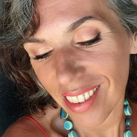 LABIAL Y COLORETE APLICADOS Probando DAPOP: Una nueva marca de maquillaje LOW COST 9
