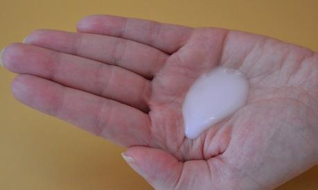 El champú “Leche de Coco” de HERBAL ESSENCES – para un cabello hidratado