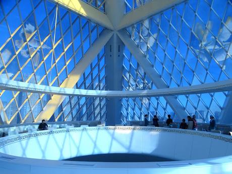 KAZAJISTÁN: NURSULTÁN, UNA CAPITAL DESCOMUNAL KAZAJISTÁN: NURSULTÁN, UNA CAPITAL DESCOMUNAL