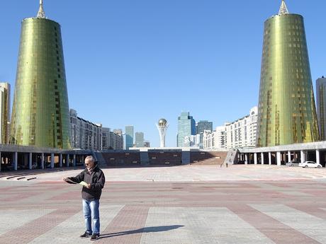 KAZAJISTÁN: NURSULTÁN, UNA CAPITAL DESCOMUNAL KAZAJISTÁN: NURSULTÁN, UNA CAPITAL DESCOMUNAL