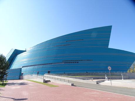 KAZAJISTÁN: NURSULTÁN, UNA CAPITAL DESCOMUNAL KAZAJISTÁN: NURSULTÁN, UNA CAPITAL DESCOMUNAL