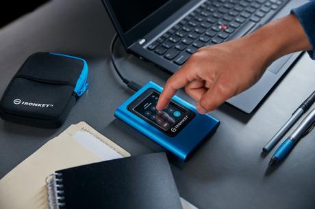 SSD externo de Kingston con encriptación obtiene tres premios IronKey Vault Privacy 80 External SSD