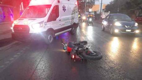 Muere motociclista atropellado por camión urbano en el Saucito