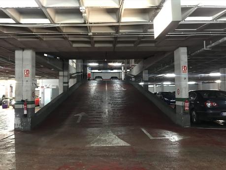 Crearán en Barcelona 14.000 plazas de aparcamiento para mejorar calidad del aire