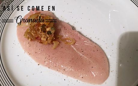 Pollo relleno de frutos secos y escarchados