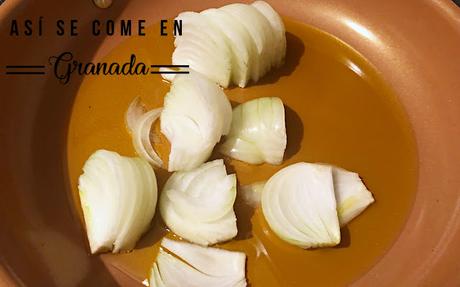 Pollo relleno de frutos secos y escarchados