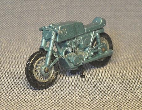 La “Escuela Fierrera” de los Matchbox de mi infancia La “Escuela Fierrera” de los Matchbox de mi infancia