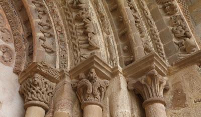 ROMÁNICO EN NAVARRA. MONASTERIO DE SAN SALVADOR DE LEYRE. Capiteles Porta Speciosa