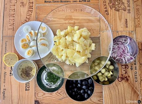 Salată orientală o Ensalada oriental, la ensalada rumana de patata