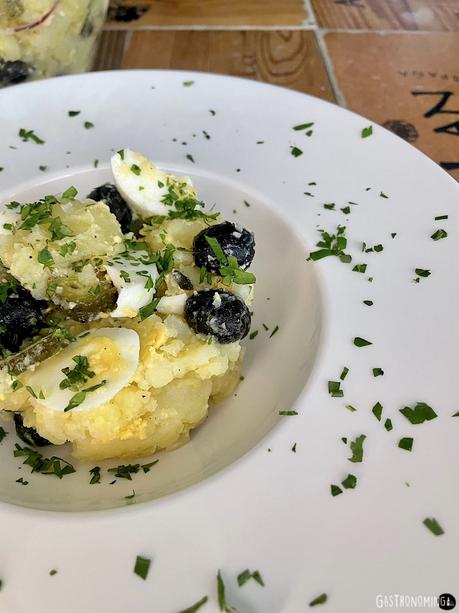 Salată orientală o Ensalada oriental, la ensalada rumana de patata