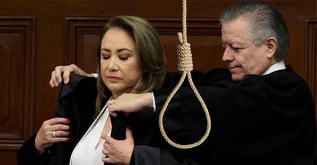 La soga al cuello: La tremebunda corte