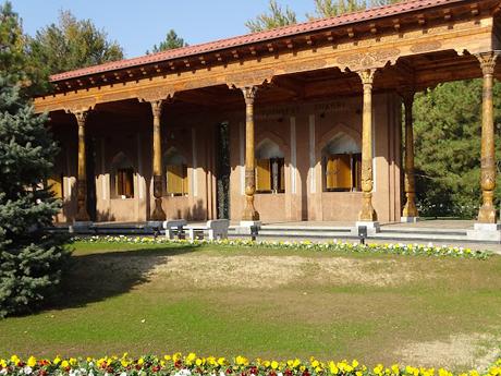 UZBEKISTÁN: EN LA CIUDAD DE TASHKENT