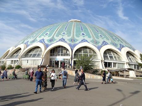 UZBEKISTÁN: EN LA CIUDAD DE TASHKENT