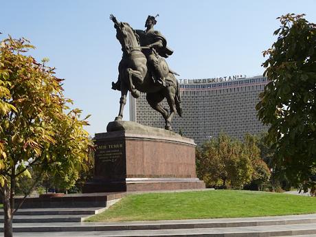 UZBEKISTÁN: EN LA CIUDAD DE TASHKENT
