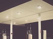 Estaciones servicio, parkings, quioscos, bodegas maquinaria agrícola estos directorios