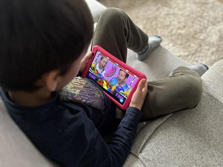 KidsBeeTV, entretenimiento para niños 100% seguro